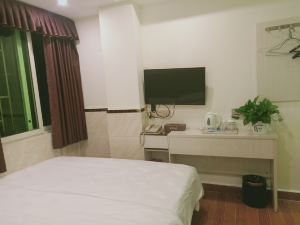 Shenzhen Guoshen Apartment (Shuiwei Street Futian Port)