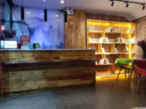 Tuke Boutique Hotel