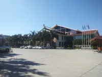 滇南鳳凰飯店（鳳凰生態公園店） - 停車場