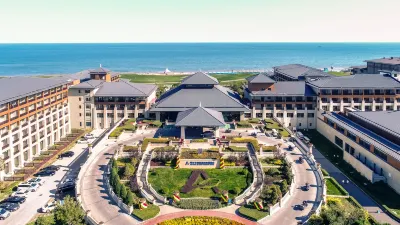 Qinhuangdao Arcadia Seaside Holiday Hotel