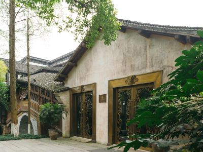 Eden Club House