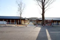 Yunzhuyi Hotel - parking