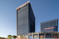 維也納國際酒店（昆明新螺螄灣萬科魅力之城廣衛地鐵站店） 鄰近塔密的酒店