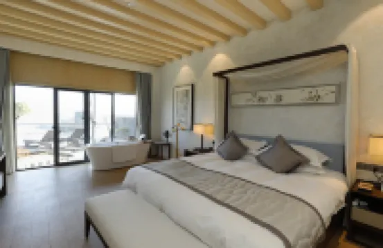 Nanjing Yunshuijian Parent-child Resort Hotel