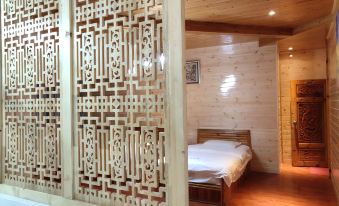 Lugu Lake Hualou Hotel