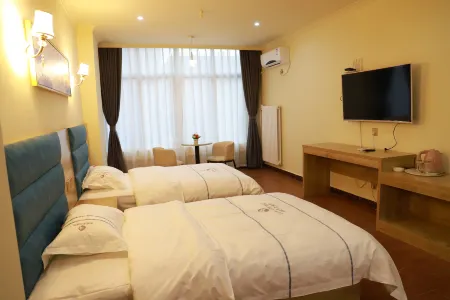 Shangluo Old Beijing Hotel Отели рядом с достопримечательностью «Shangluo University»