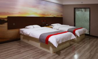 Junyi Hotel (Tongcheng South Gate Bus Station)