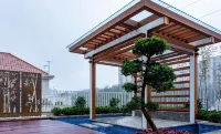 Baisheng Ruiduo Hotel Hotels near Shiqiao Station