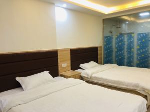 Junyi Business Hotel