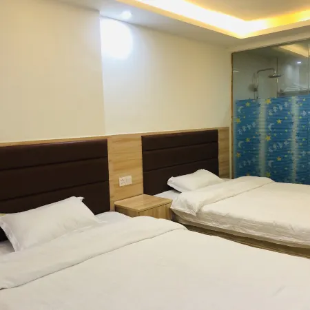 Junyi Business Hotel