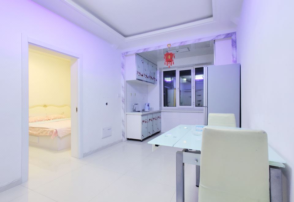 Youth Apartment (Yichun Phoenix Waterfront Store) - Housity
