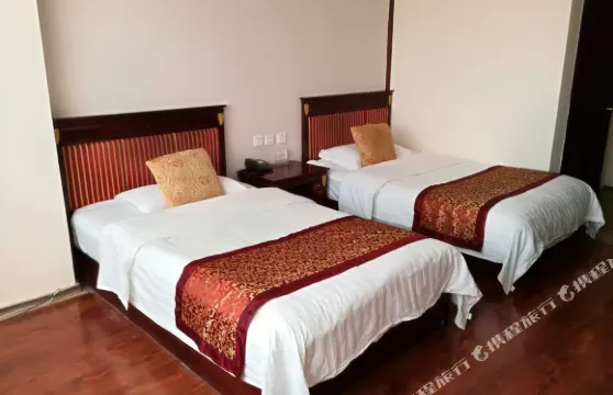 喀喇沁左翼河畔賓館