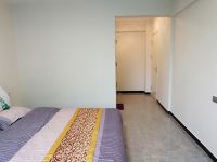 烟台猪窝窝公寓(海鑫中路分店) - 舒适度假三室二厅套房