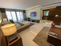 Siam Triangle Hotel