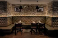 Mercure Sydney Hotels in Chippendale