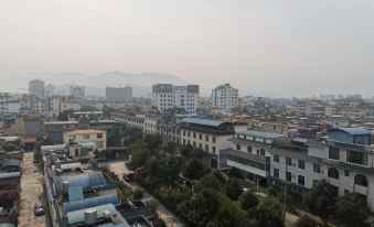 Fengweizhu Hotel