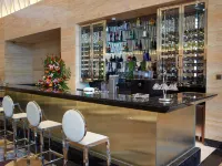 Dubai Hotel - Quầy bar