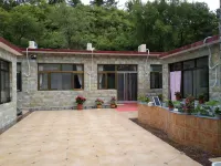 Beijing Juyou Home Folk Farmhouse Отели рядом с достопримечательностью «Дверь Вороны»