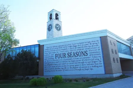 Sicilia Villa & Resort Отели рядом с достопримечательностью «Temple of the Sleeping Buddha (Wofosi)»
