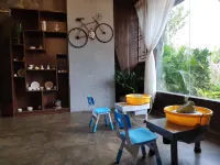 Huajianman Hostel