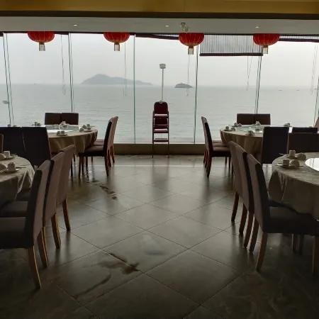Yangxi Shapa Bay Junlin Seaview Holiday Hotel