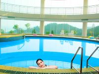 淅川福森半岛假日酒店 - 室内游泳池