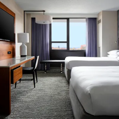 New York LaGuardia Airport Marriott Hotels near 111th Street