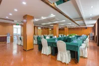 Ripple Hotel(Ronghua street Renmin Road Hengshui railway station) - parking
