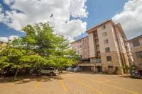 Taarifa Suites by Dunhill Serviced Apartments - Parkplatz