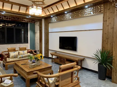 Wuyuan Sheye Yizhai B&B Отели рядом с достопримечательностью «Guzhang Folklore Garden»