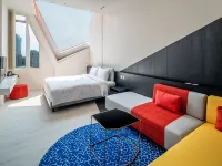 The Place Taichung Hotels near Chonglun Park
