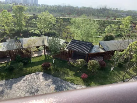 Dongli Chinese Inn (Changde Taohuayuan Scenic Area) Отели в г. Таоюань
