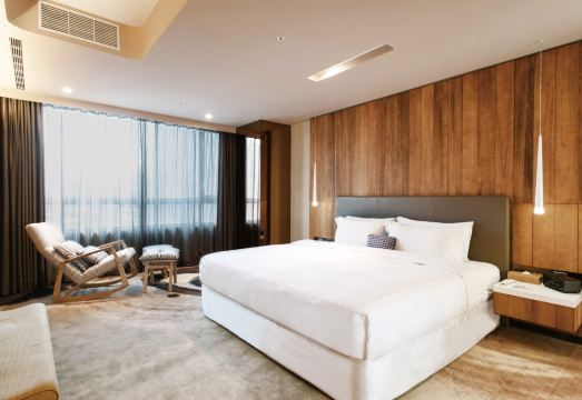 홈 호텔 위치 장점