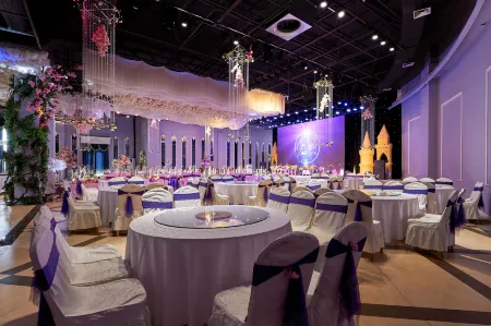 Zhonglin International Hotel Отели рядом со станцией Fuxin South Railway Station