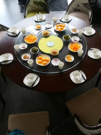 Junshe Holiday Villa Отели рядом с достопримечательностью «Caibang Village»