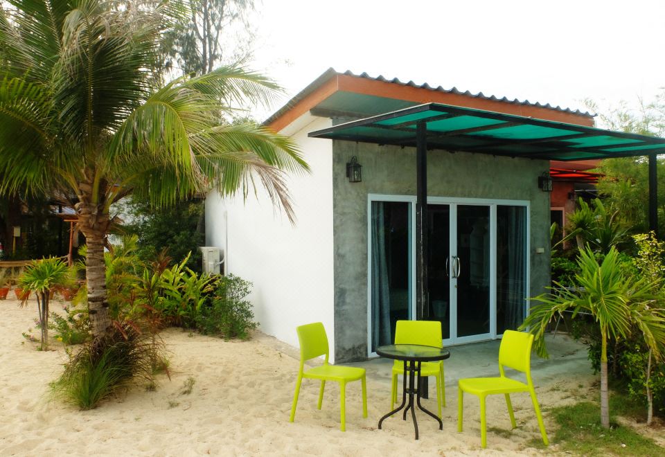 5. 시이스타 비치..