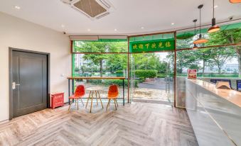 Hangzhou Yunmeng Hotel