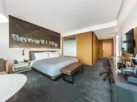 InterContinental - Los Angeles Downtown Hotel dekat California African American Museum