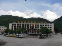 丰顺龙归寨瀑布酒店 - 酒店外部