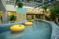 Zhangjiajie World Water Four Seasons International Hotel - Pool