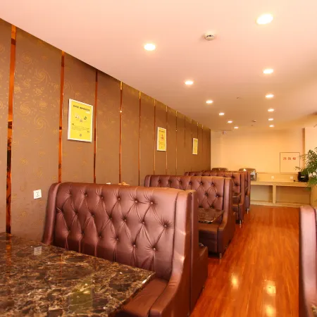 7Days Inn Chain Hotel (Xiangshui Jinhai Road Wuzhou Hotel)