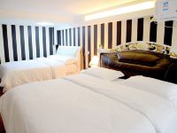 8天连锁酒店式公寓(广州上城国际店) - 经典豪华复式双床房