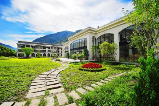 Tai-Yi Red Maple Resort (Tai-Yi Ecological Leisure Farm) - Hot Springs