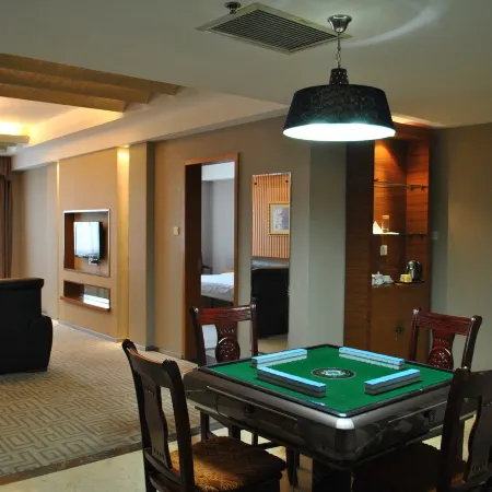 Yufeng International Hotel