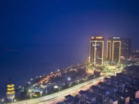 DoubleTree by Hilton Wuhu Hotels in Wuhu