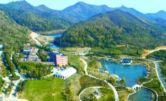 Jingtingshan Resort