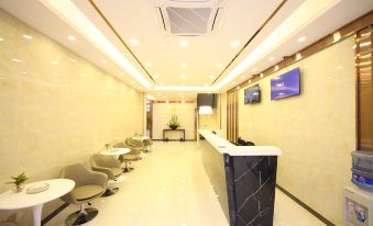 Kexin Business Hotel (Guangzhou Keyun Road Subway Station)