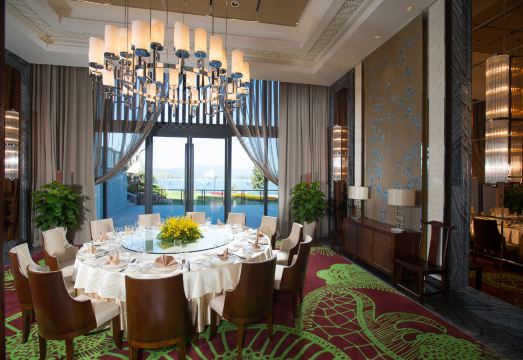 Narada Qiandao Lake Resort Hotel Overview