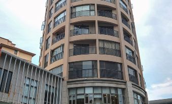 Yinglun Hotel (South Asia High Courtyard Branch)