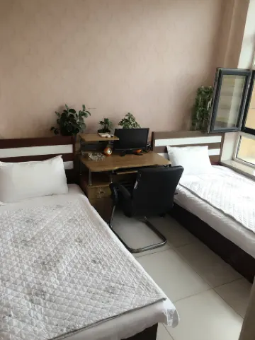 Wafangdian Yuanshu Hotel